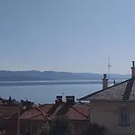 Marina *