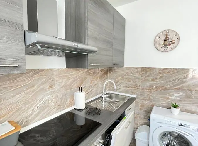 Marina * オパティヤ